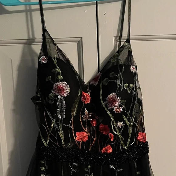 JJs House Black Floral Maxi Dress - NEW with tags! - Picture 5 of 6